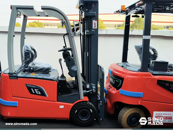 Greece - 1 Unit HELI CPD16 & 4 CPD20 Forklifts