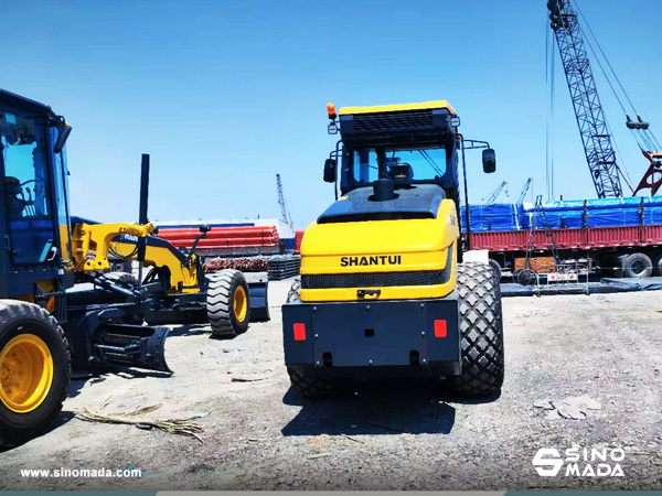 Dominica - 1 Unit SHANTUI SR10-B6 Road Roller