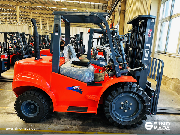 Guyana - 1 Unit HELI CPCD35 Forklift