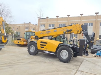 RUSSIA - 1 Unit XCMG XTF5017K Telehandler & 1 XC938 Wheel Loader & 1 XC770K Skid Steer Loader