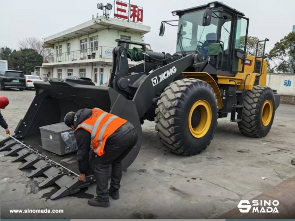 Algeria - 1 Unit XCMG ZL50GN Wheel Loader & 1 XP203 Tyre Roller & 1 XS203J Road Roller & 1 GR180 Motor Grader