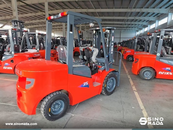 Ghana - 2 Unit HELI CPCD35 Forklifts