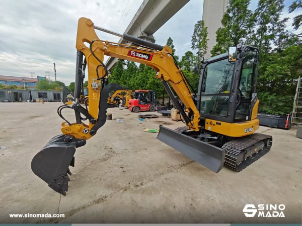 Jamaica - 1 Unit XCMG XE35U Excavator & XC870HK Backhoe Loader