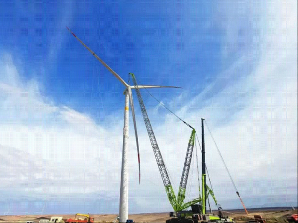 ZOOMLION Cranes Assist Wind Turbine Hoisting in Xinjiang Power Project