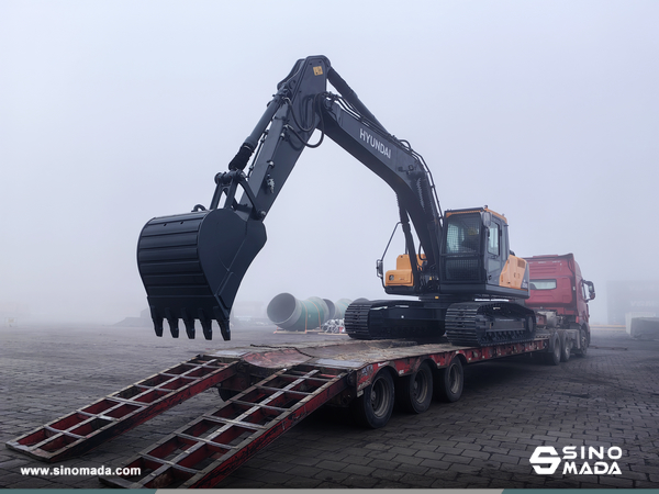 Algeria - 2 Units HYUNDAI HX220HD Crawler Excavators