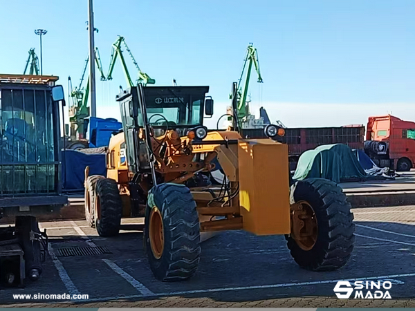Mexico - 1 Unit SEM 922F Motor Grader